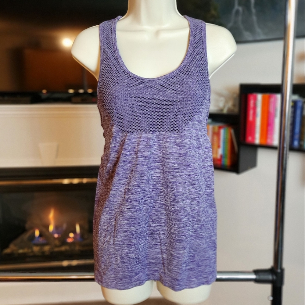 Jerf active tank top with built in shelf bra sz L